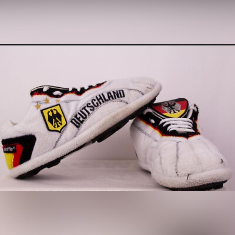 Vintage Sloffie Deutschland Germany Soccer Slippers Kids XS US 1–3 RARE Plush